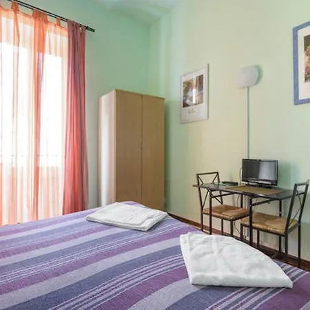Guest house Sixbeds 2*
